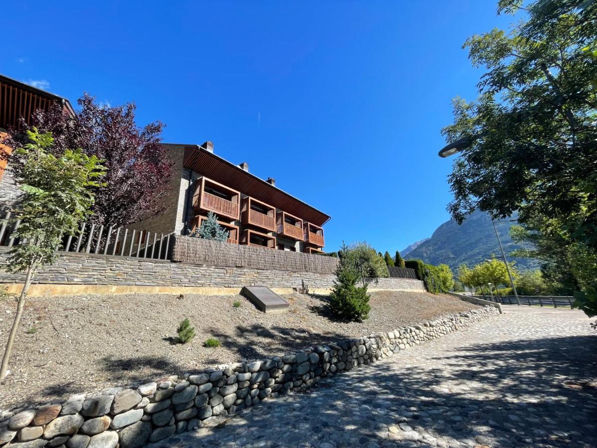 Apartamento B49 - Bajo Con Jardin Peguera - Villmor Benasque Exterior foto